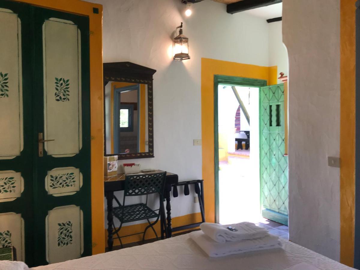 Ca' La Somara Hotel San Pantaleo Ngoại thất bức ảnh