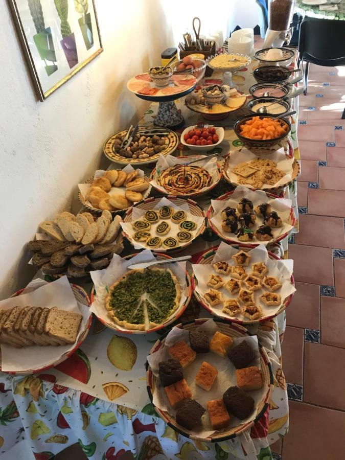 Ca' La Somara Hotel San Pantaleo Ngoại thất bức ảnh