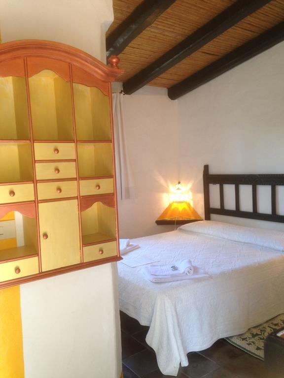 Ca' La Somara Hotel San Pantaleo Phòng bức ảnh
