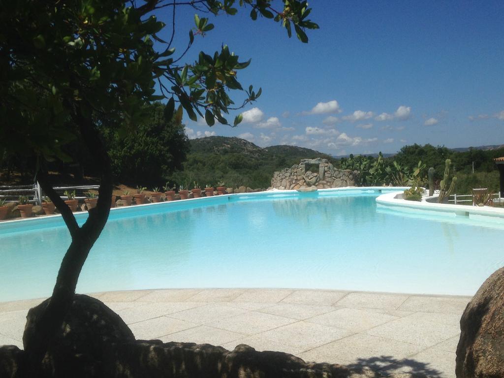 Ca' La Somara Hotel San Pantaleo Ngoại thất bức ảnh